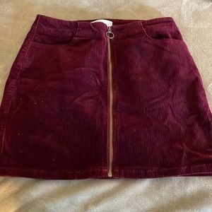 Burgundy zip skirt
